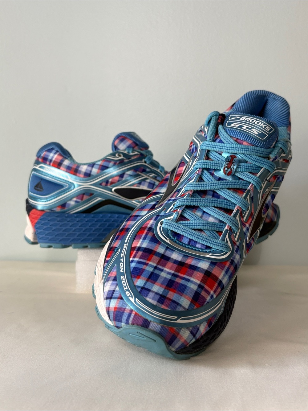 Brooks “Nantucket” Adrenaline 16 Boston Marathon Plaid Running Shoes - Picture 6 of 16